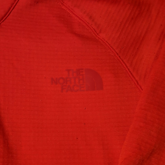 The North Face Men's Half Zip - Picture 2 of 6